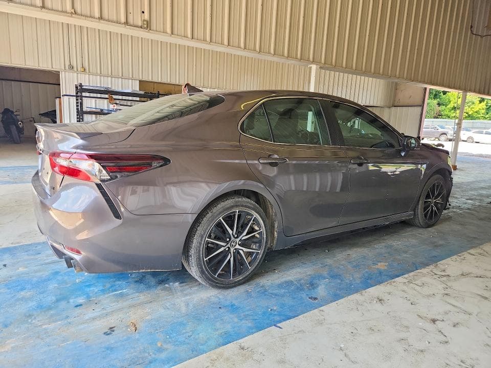 2024 TOYOTA CAMRY SE 3