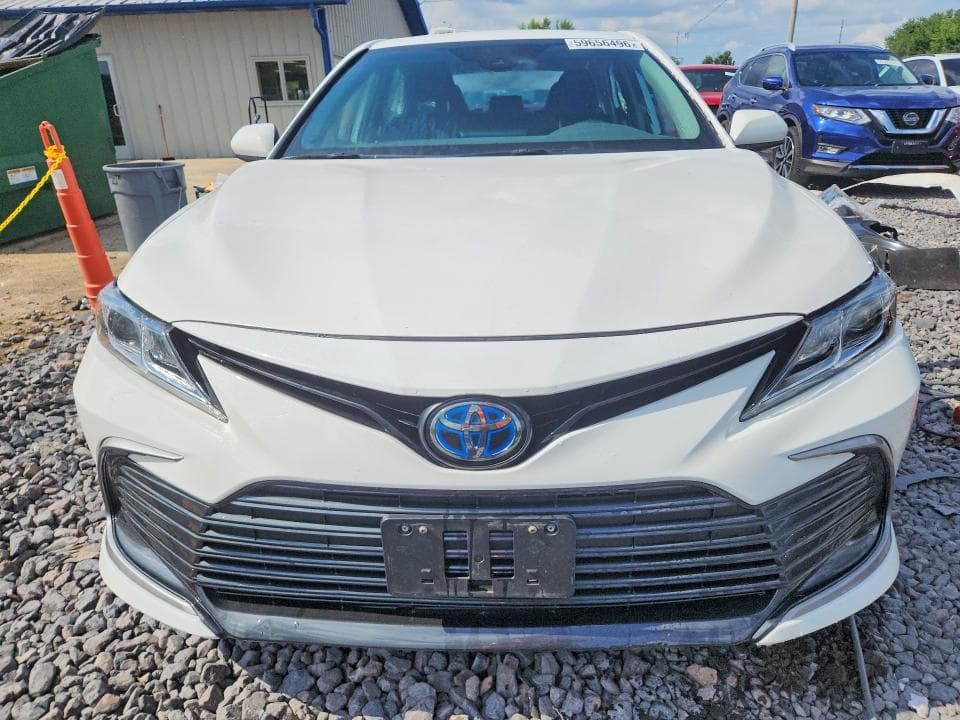 2022 TOYOTA CAMRY LE 5