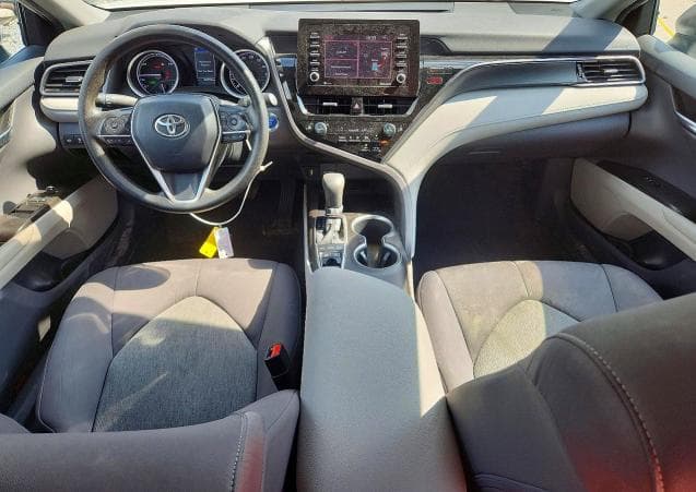 2022 TOYOTA CAMRY LE 8