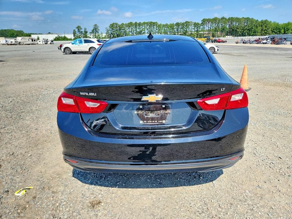 2017 CHEVROLET MALIBU LT LT 6
