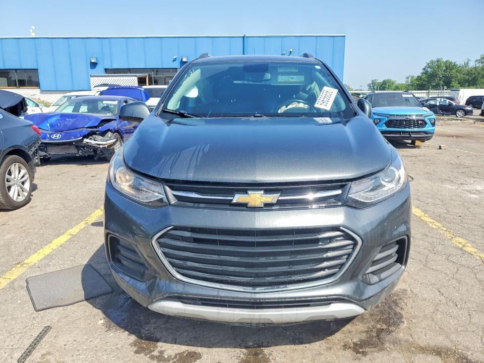 2017 CHEVROLET TRAX 1LT 5