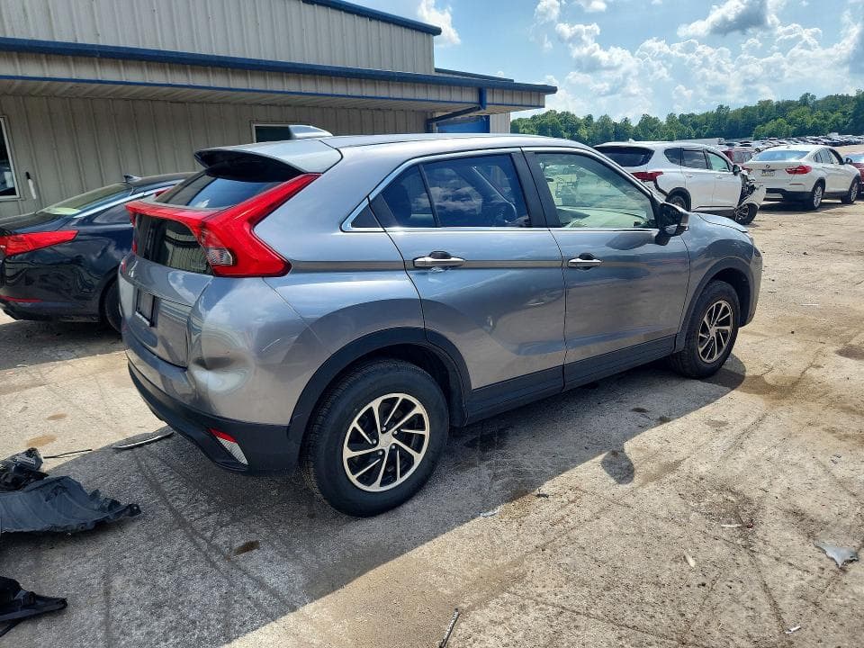 2020 MITSUBISHI ECLIPSE CROSS ES 3