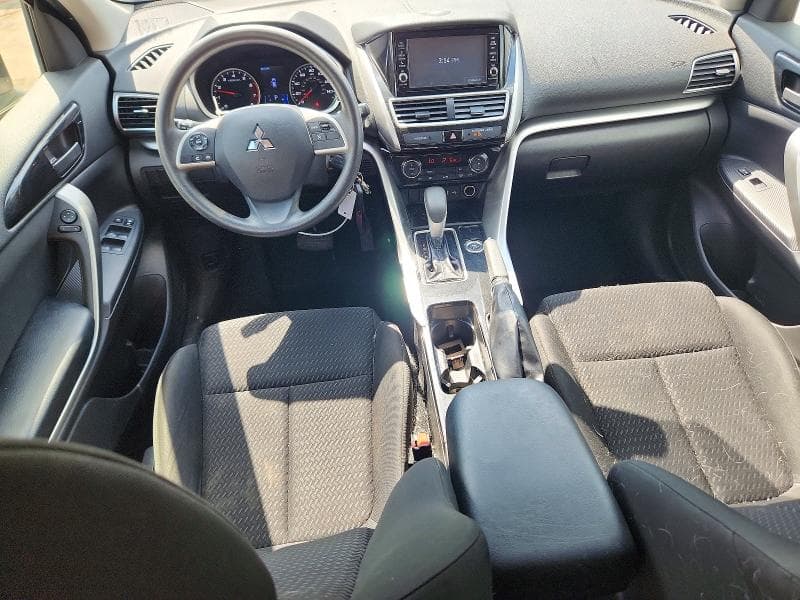 2020 MITSUBISHI ECLIPSE CROSS ES 8