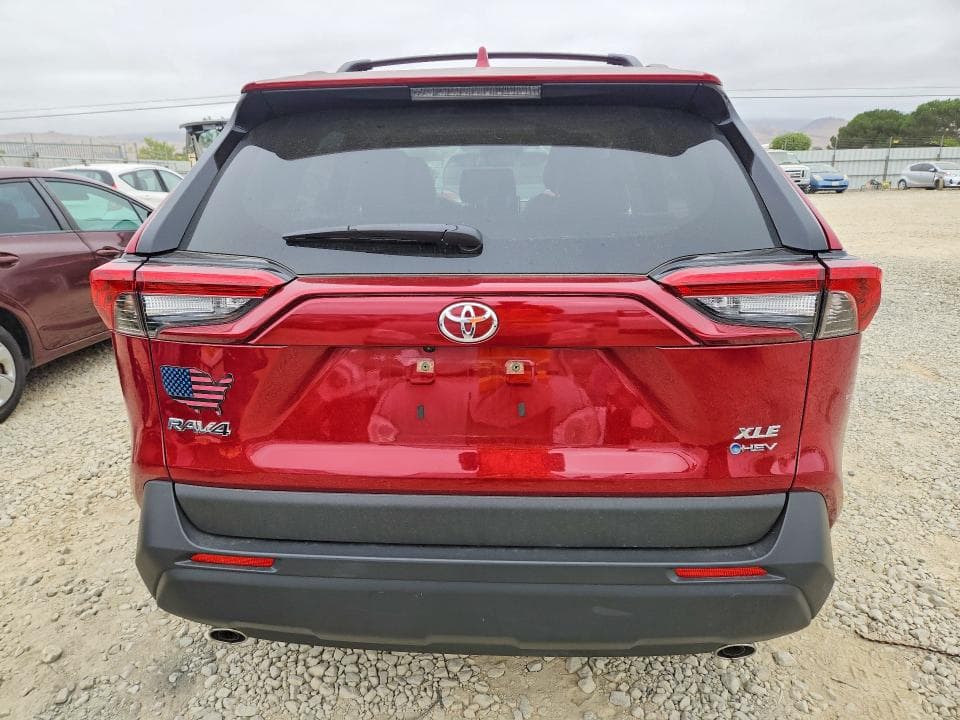 2025 TOYOTA RAV4 HYBRID XLE 6