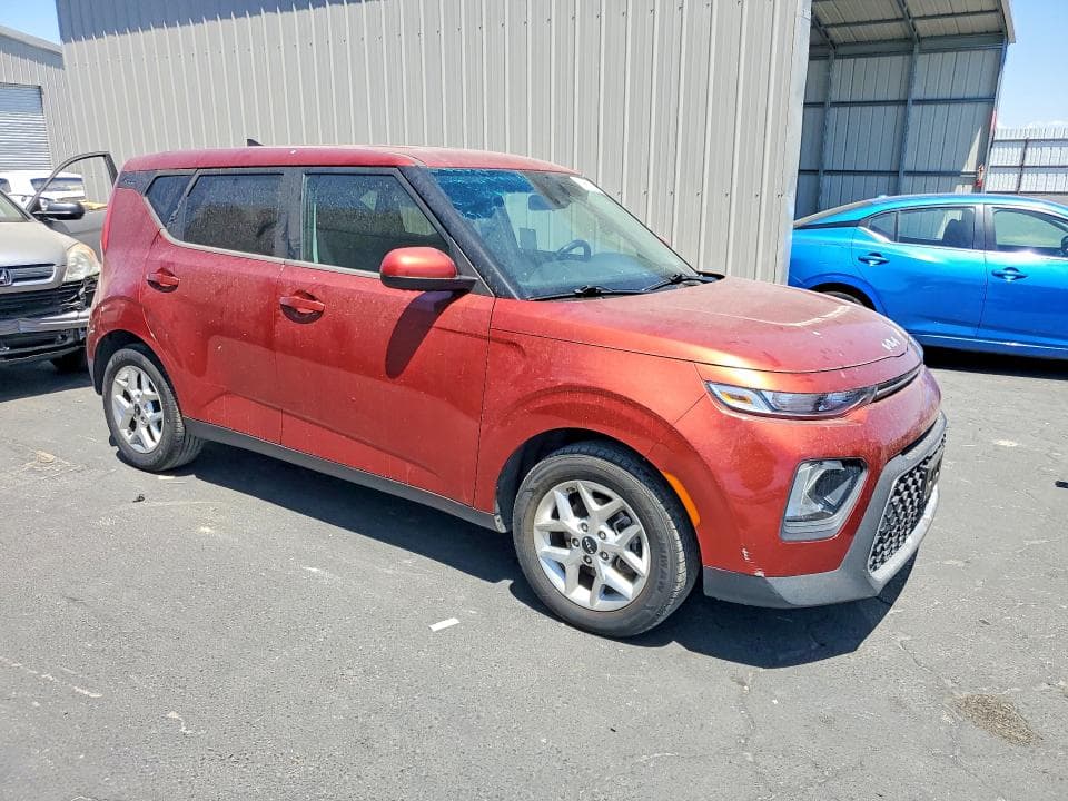 2022 KIA SOUL LX 4