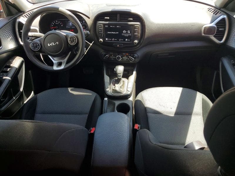 2022 KIA SOUL LX 8