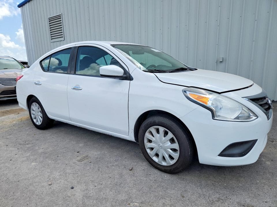 2017 NISSAN VERSA 1.6 SV 1.6 SV 4