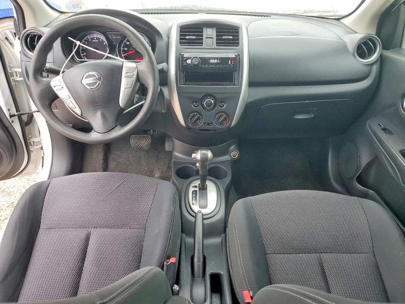 2017 NISSAN VERSA 1.6 SV 1.6 SV 8