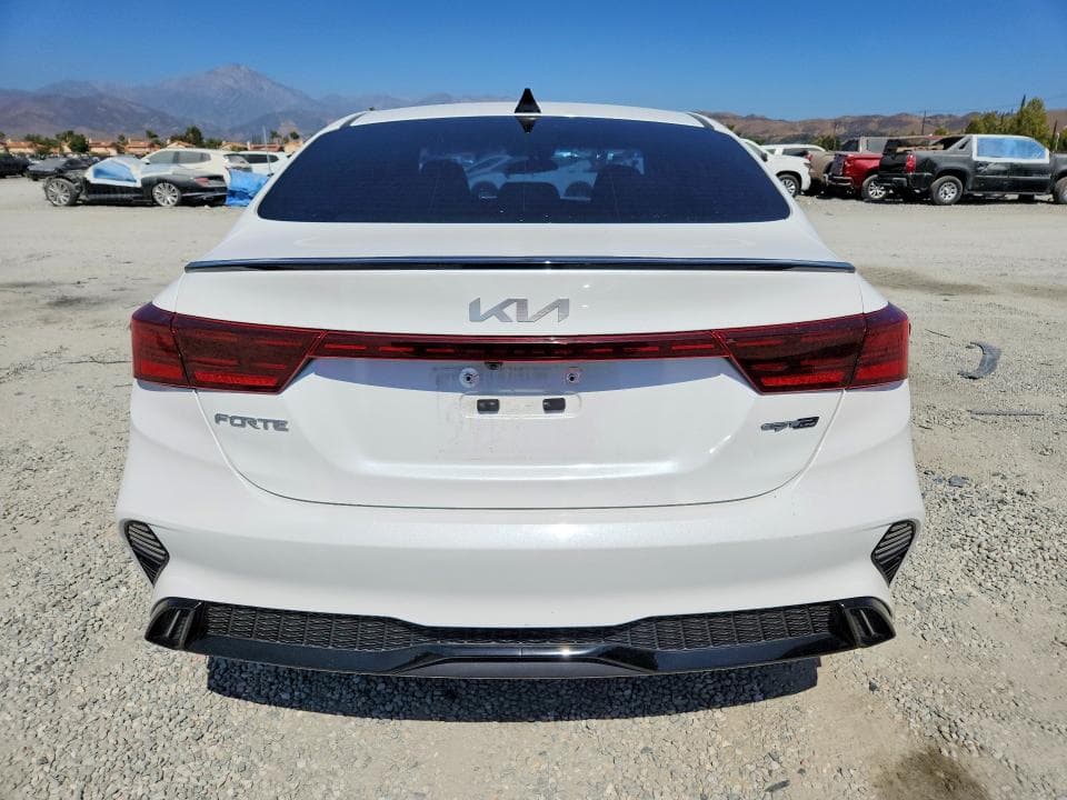 2023 KIA FORTE GT LINE 6