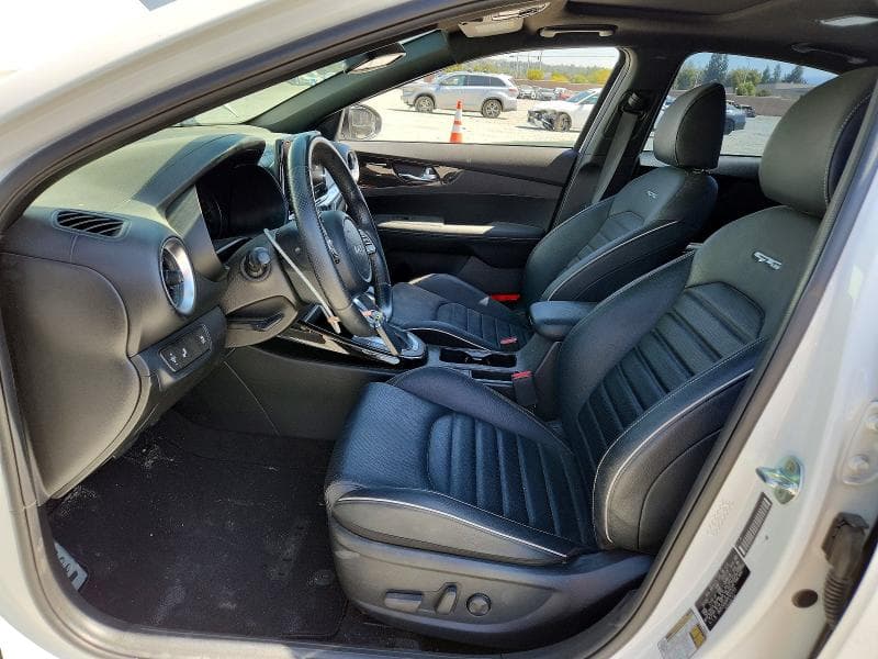 2023 KIA FORTE GT LINE 7