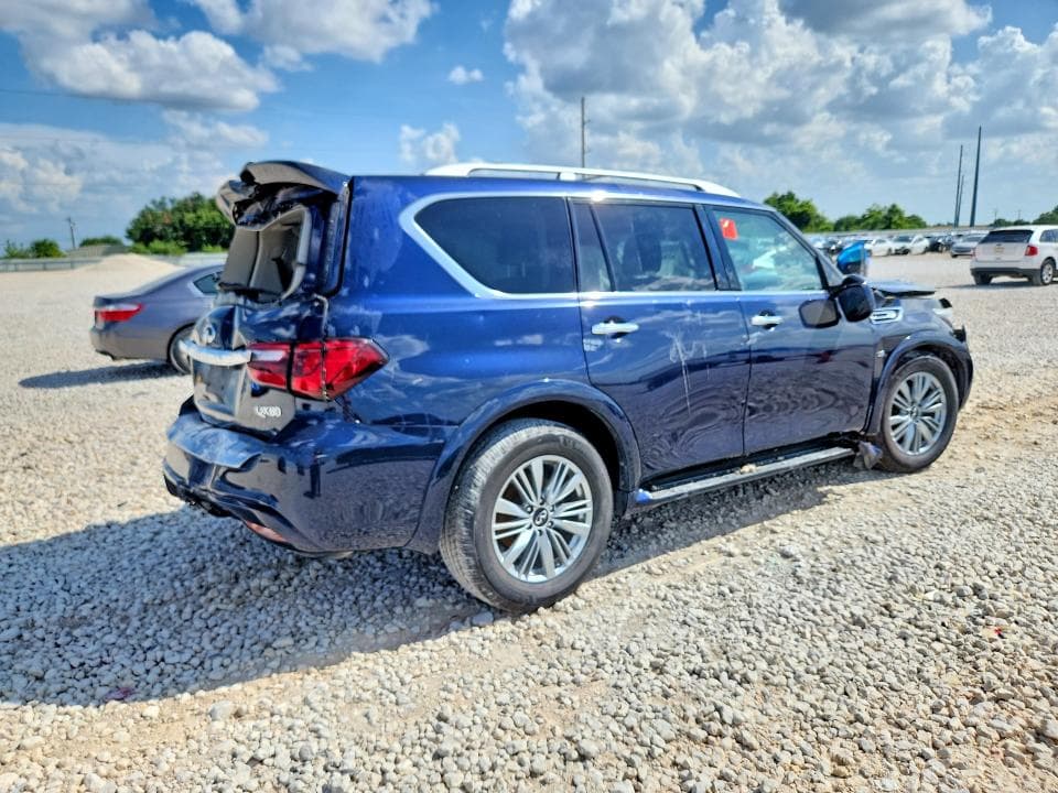 2019 INFINITI QX80 LUXE 3