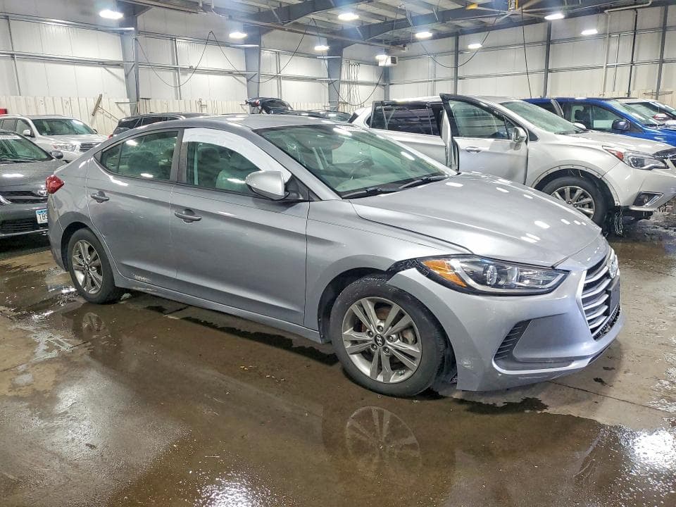 2017 HYUNDAI ELANTRA SE SE 4