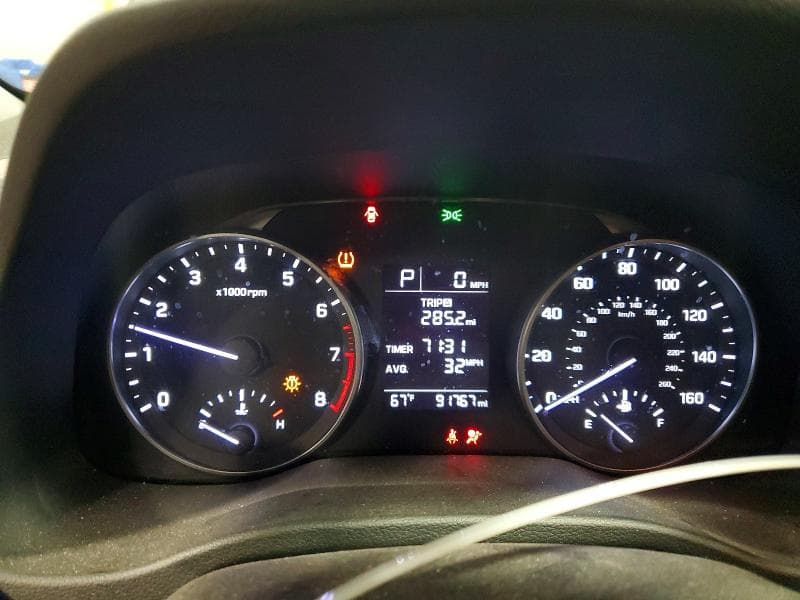 2017 HYUNDAI ELANTRA SE SE 9