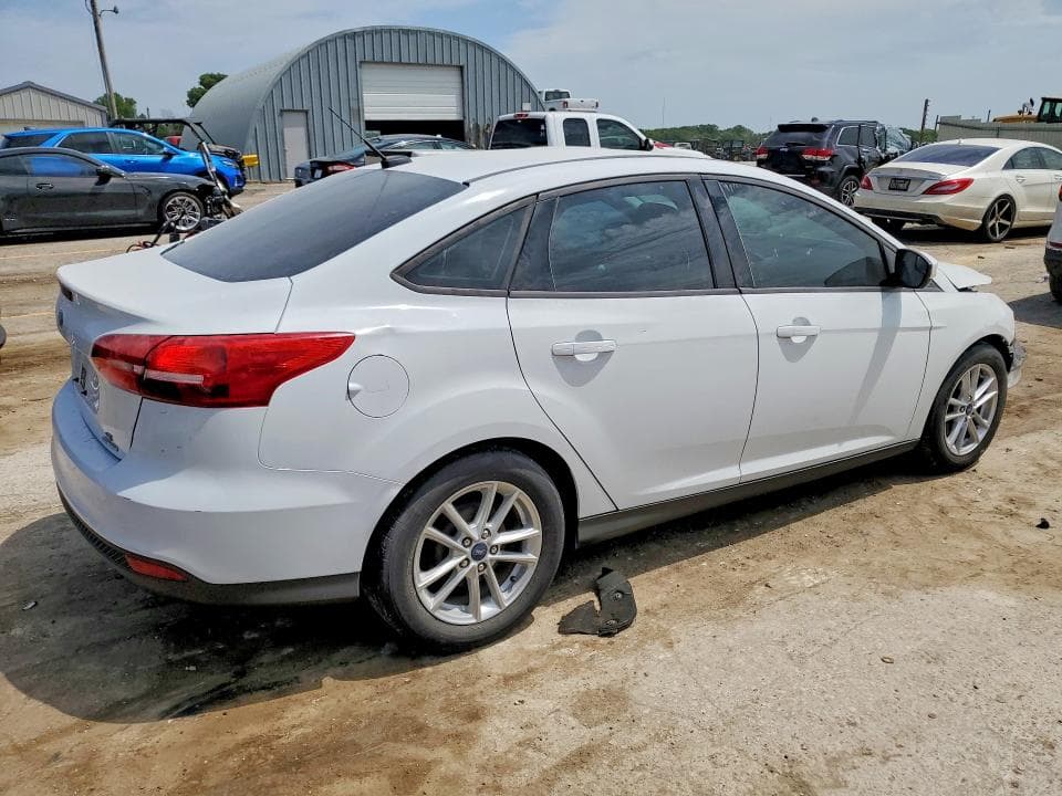 2016 FORD FOCUS SE 3