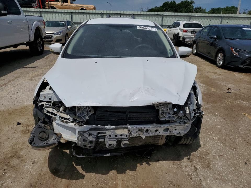 2016 FORD FOCUS SE 5