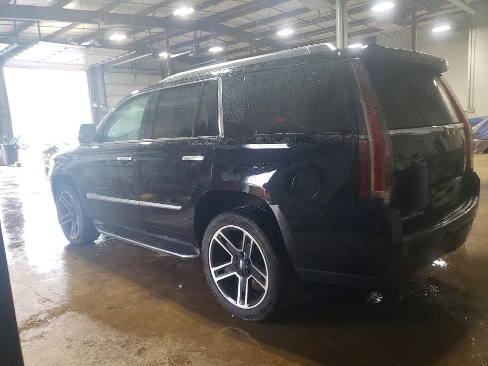 2018 CADILLAC ESCALADE LUXURY 2