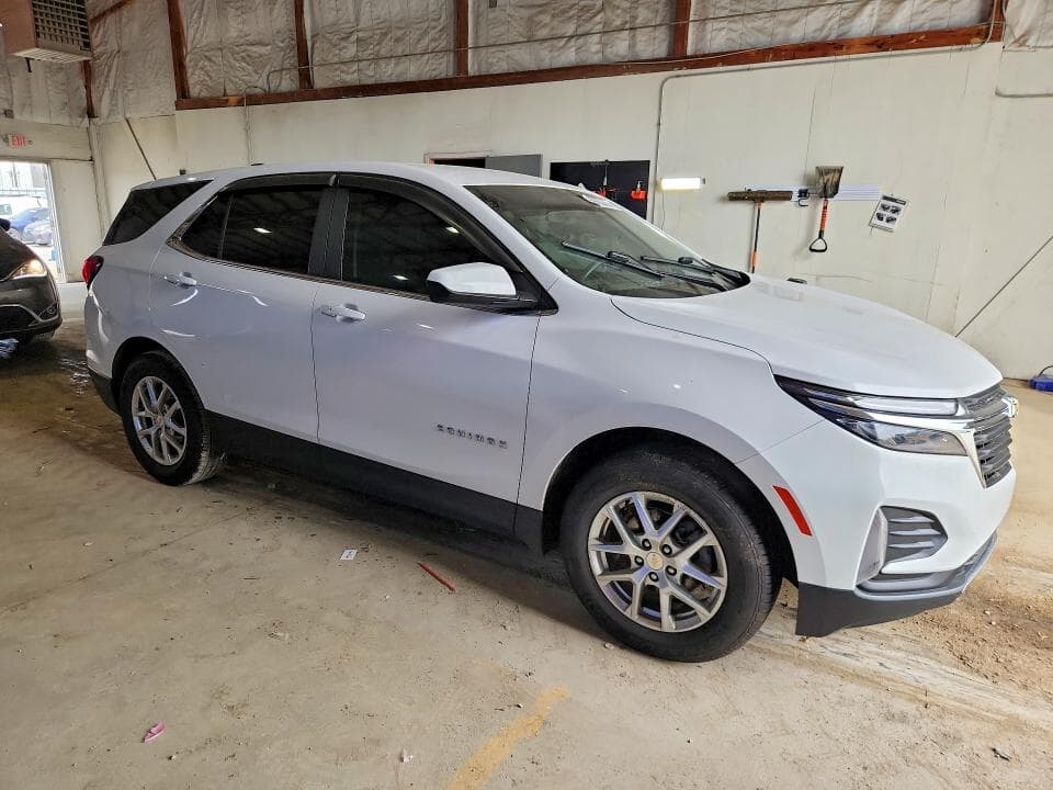 2022 CHEVROLET EQUINOX LT 4