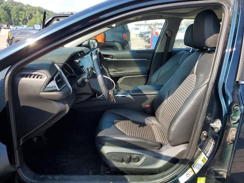2018 TOYOTA CAMRY SE 7
