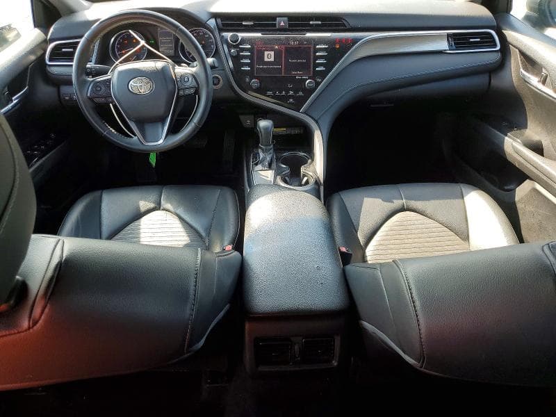 2018 TOYOTA CAMRY SE 8