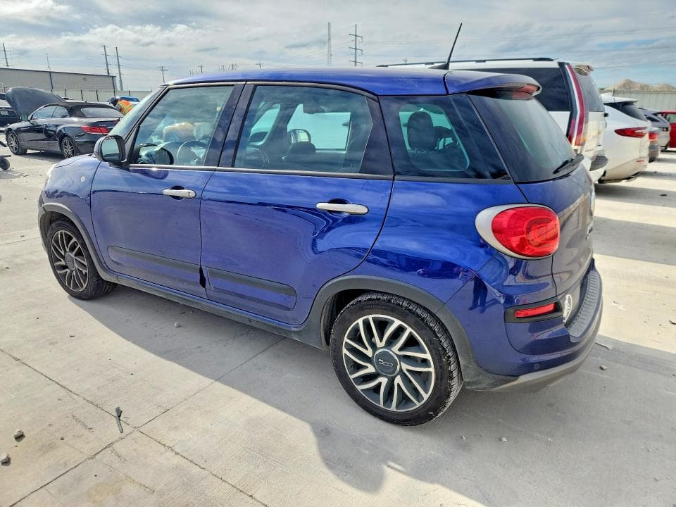 2019 FIAT 500L TREKKING 2