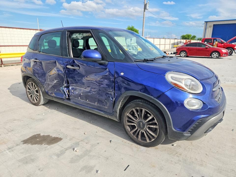 2019 FIAT 500L TREKKING 4