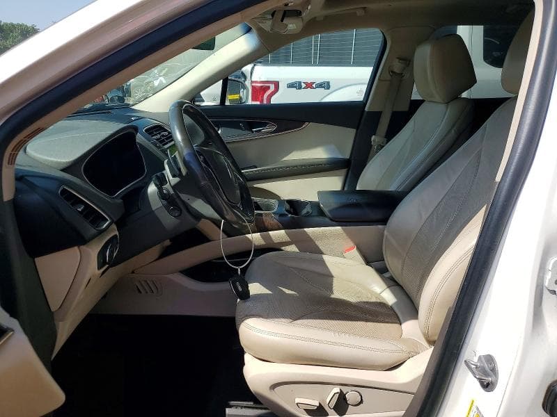 2019 LINCOLN NAUTILUS RESERVE 7