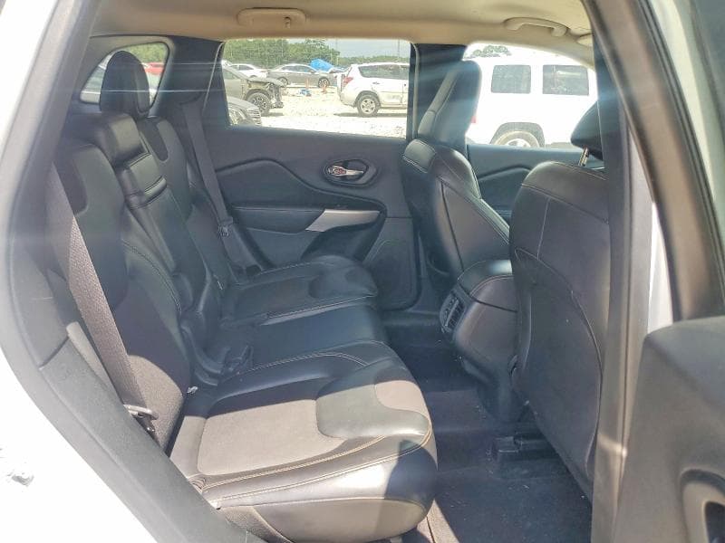 2018 JEEP CHEROKEE LATITUDE PLUS 11