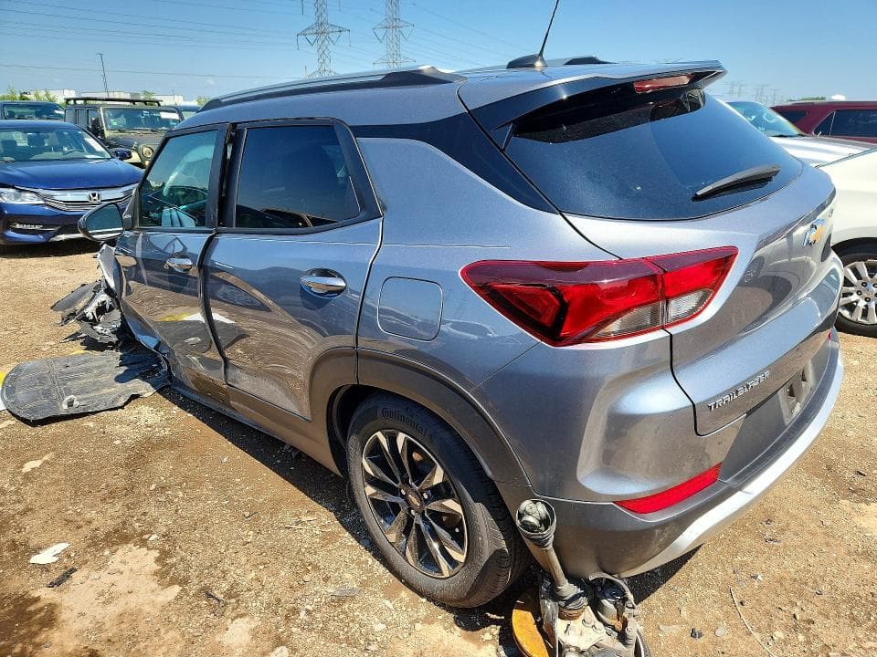 2022 CHEVROLET TRAILBLAZER LT 2