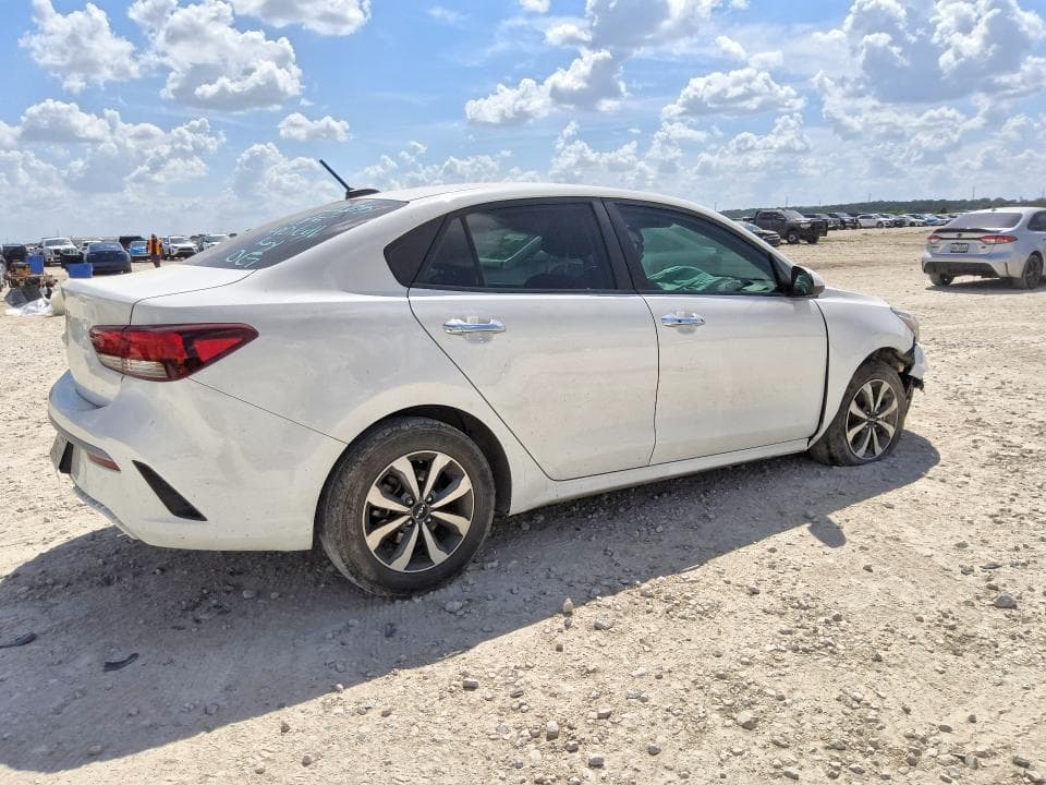 2023 KIA RIO S 3
