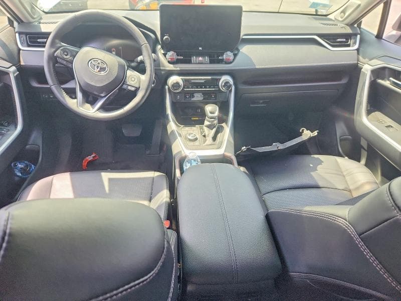 2023 TOYOTA RAV4 LIMITED 8