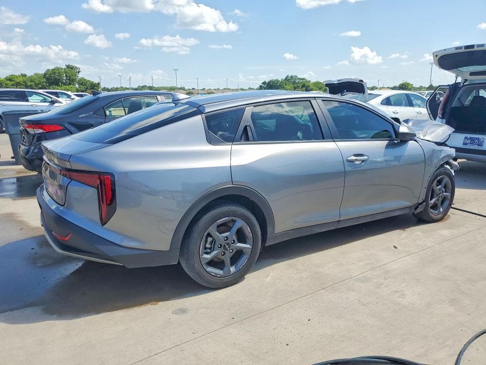 2025 KIA K4 LXS 3