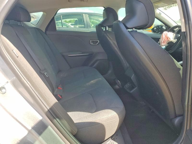 2025 KIA K4 LXS 10