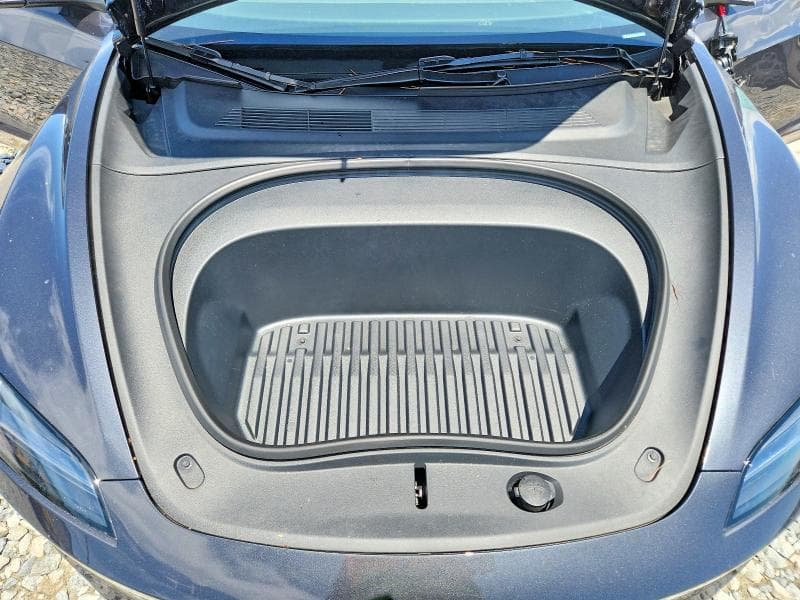 2025 TESLA MODEL 3 11