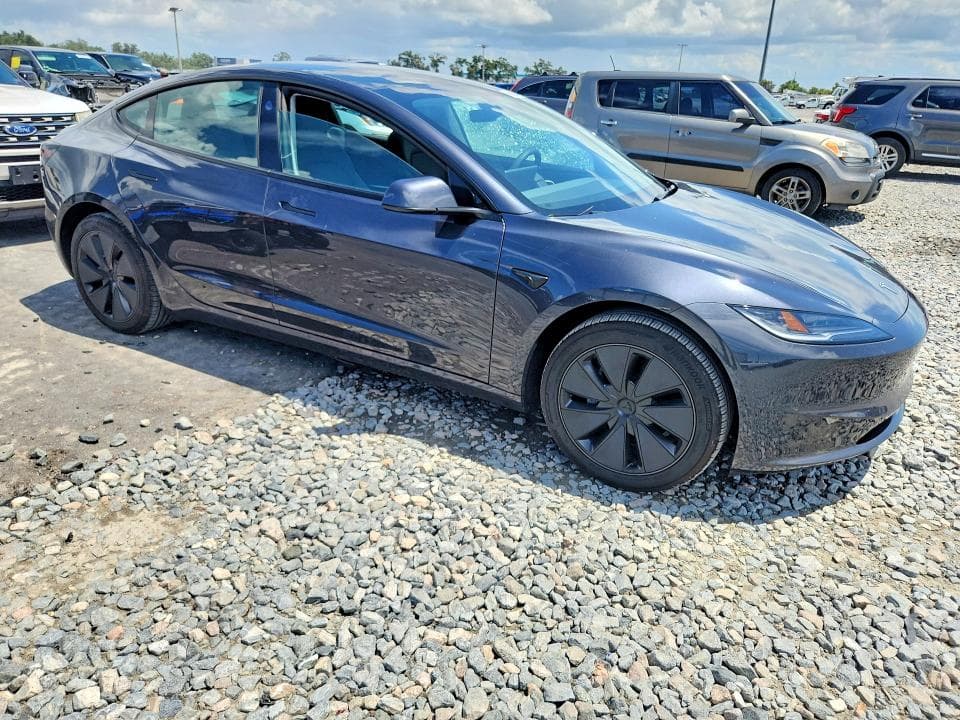 2025 TESLA MODEL 3 4