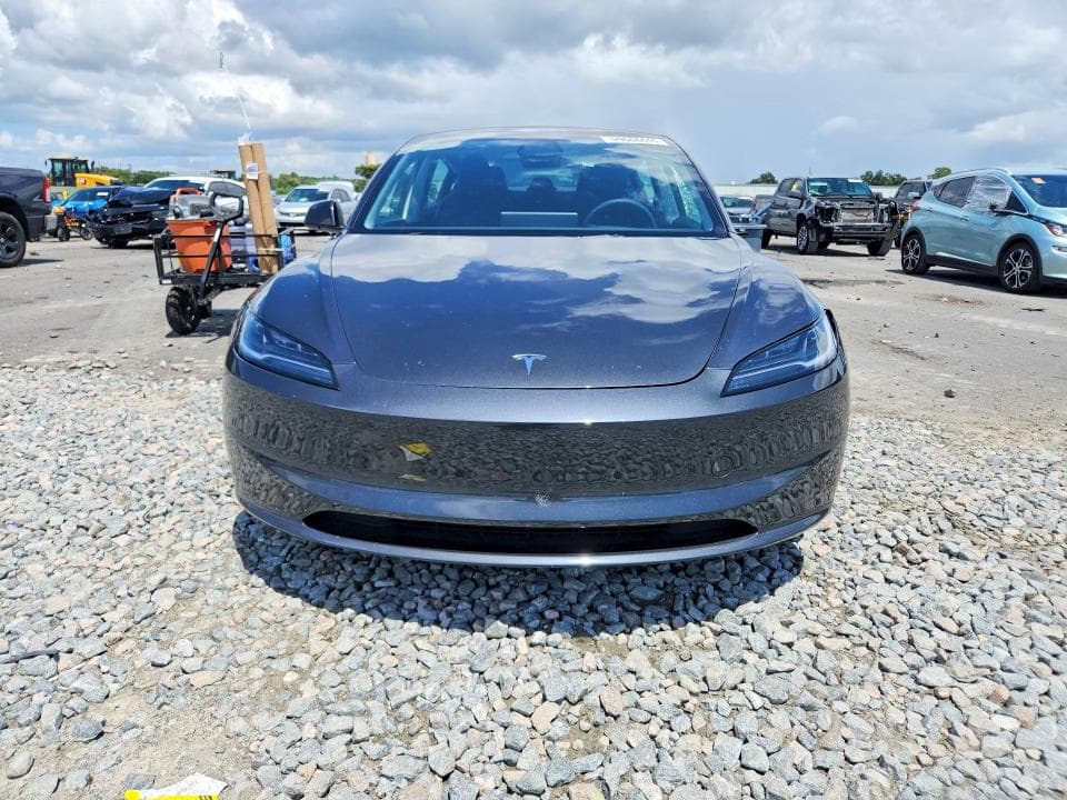 2025 TESLA MODEL 3 5