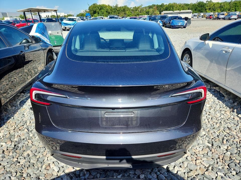 2025 TESLA MODEL 3 6