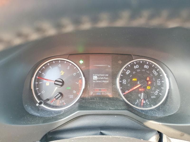 2019 TOYOTA RAV4 XLE 9