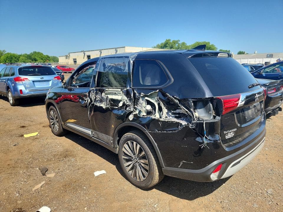 2020 MITSUBISHI OUTLANDER SE 2