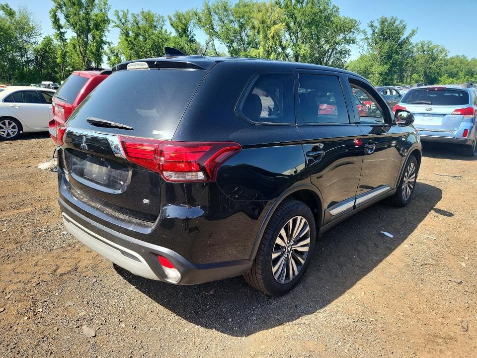 2020 MITSUBISHI OUTLANDER SE 3