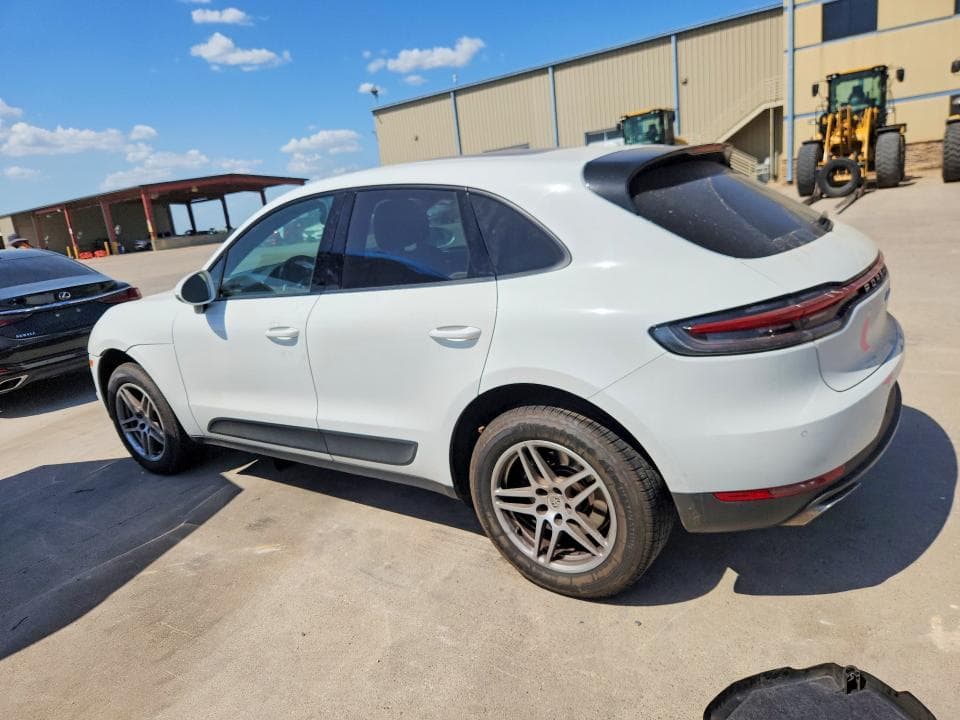 2020 PORSCHE MACAN 2