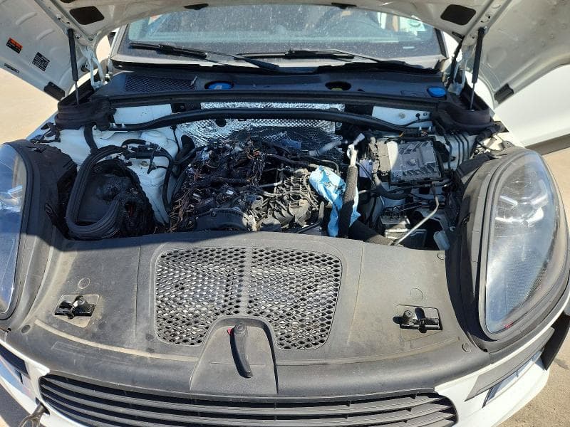 2020 PORSCHE MACAN 12