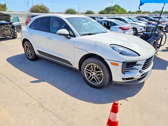 2020 PORSCHE MACAN 4