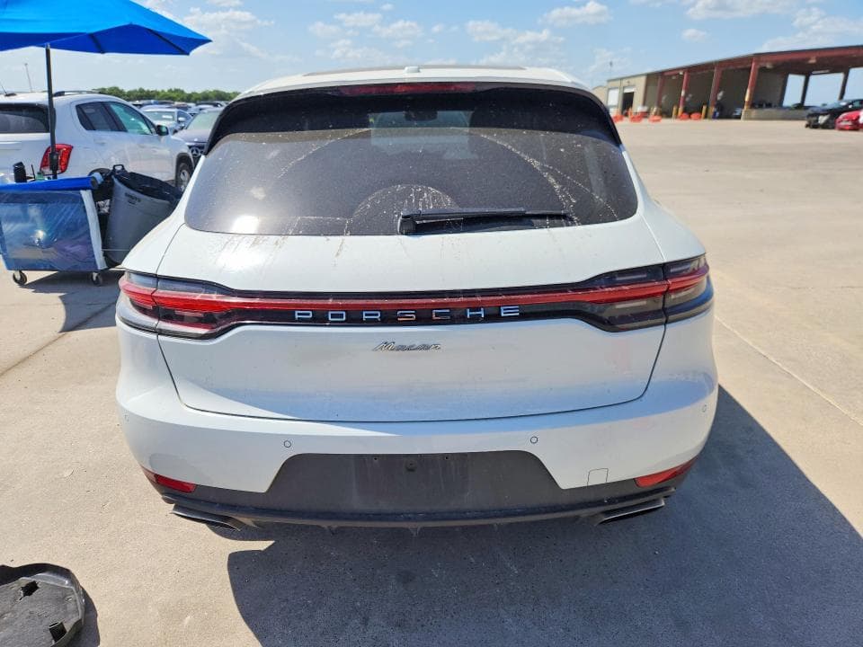 2020 PORSCHE MACAN 6