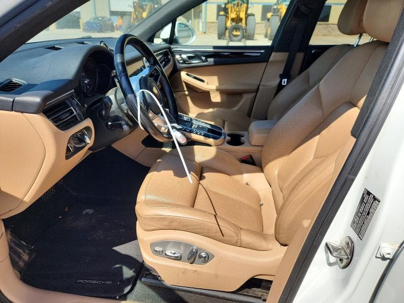 2020 PORSCHE MACAN 7