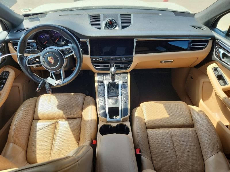 2020 PORSCHE MACAN 8
