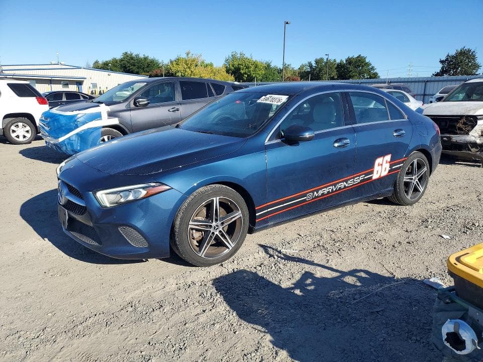 2022 MERCEDES-BENZ A 220 - 1