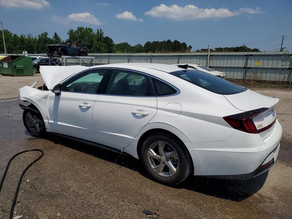 2023 HYUNDAI SONATA SE 2