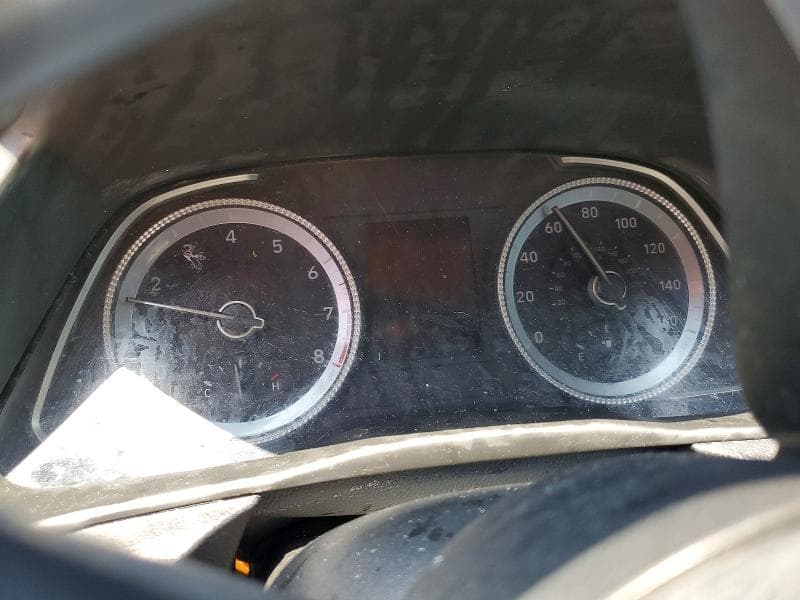 2023 HYUNDAI SONATA SE 9