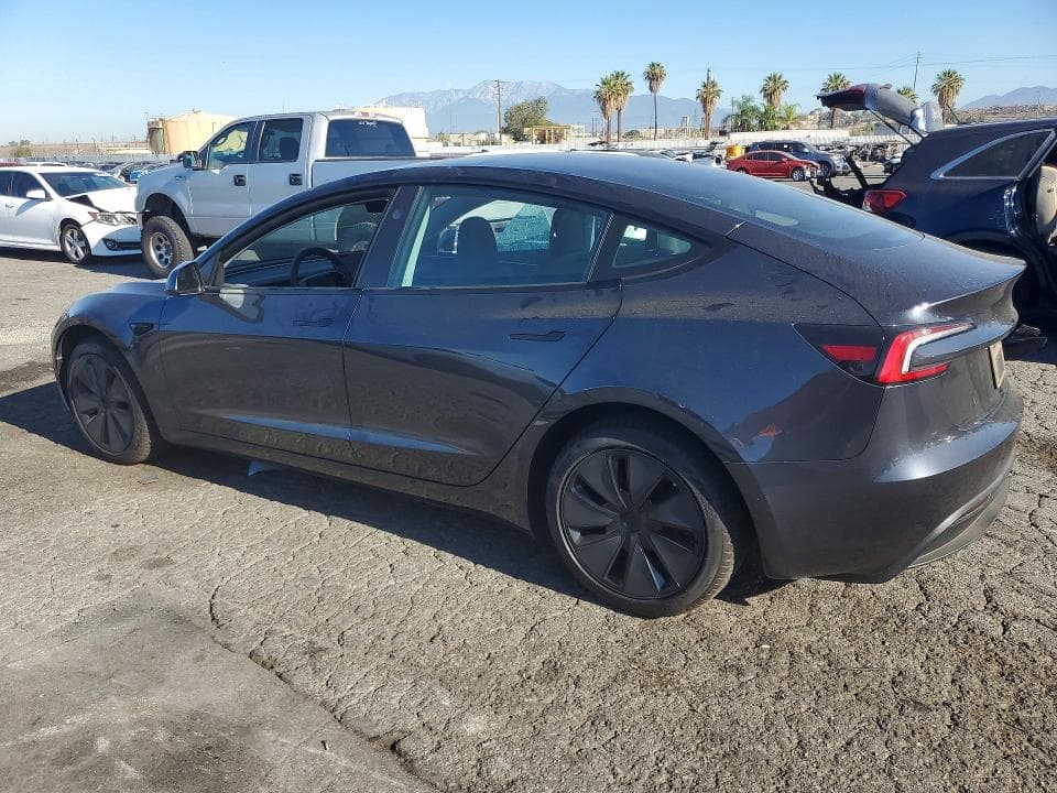 2025 TESLA MODEL 3 2