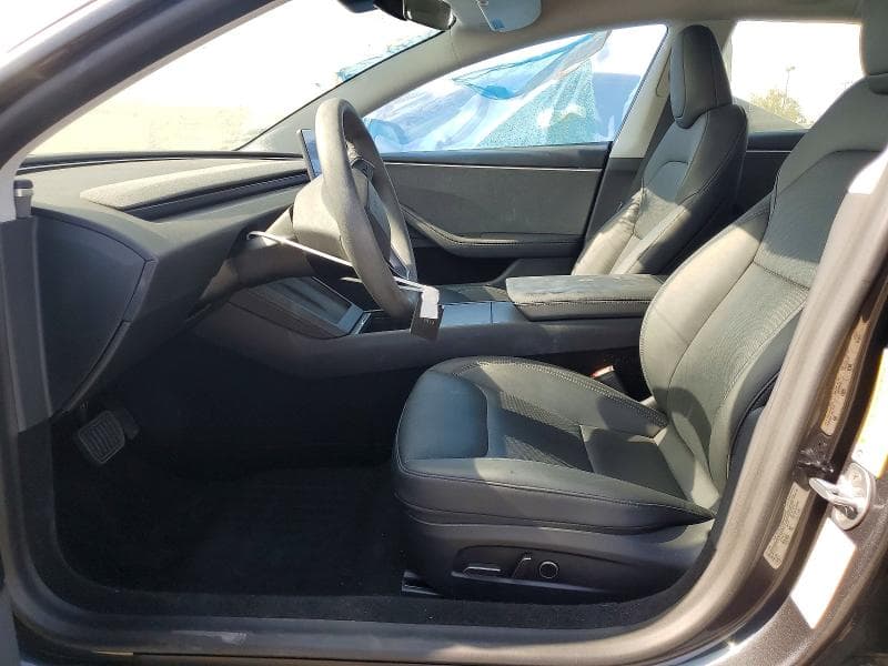 2025 TESLA MODEL 3 7